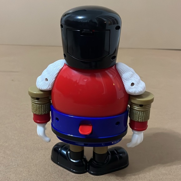 M&M’s Candy Dispenser - Picture 6 of 7